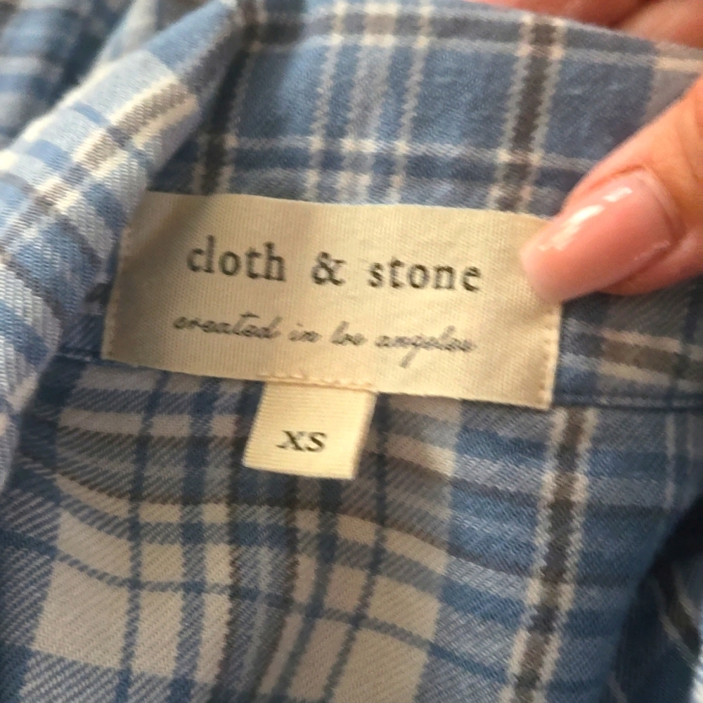 Cloth & Stone Women's Plaid Flannel Shirt - Picture 5 of 7